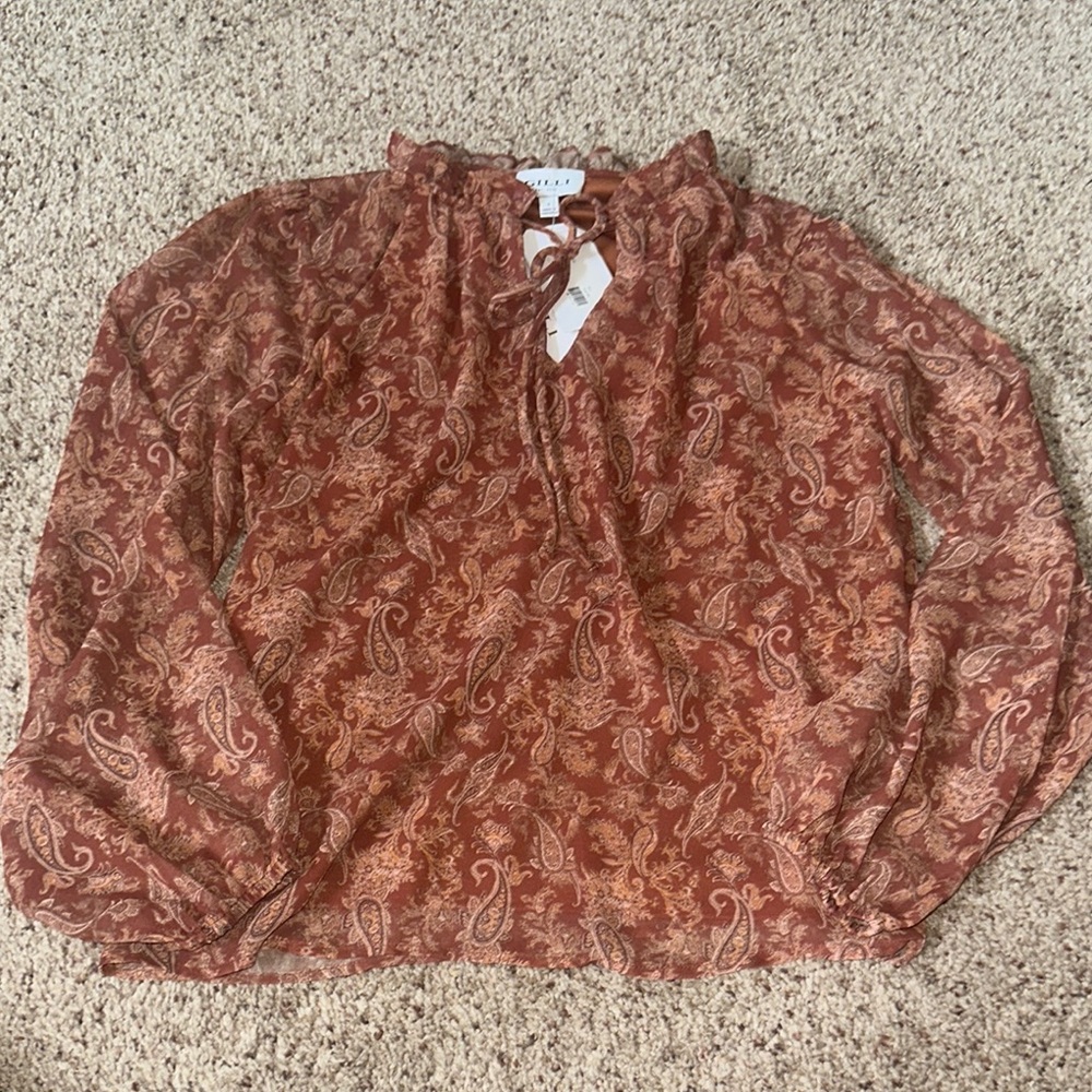 Gilli Long Sleeve Tie Front Blouse New with Tags